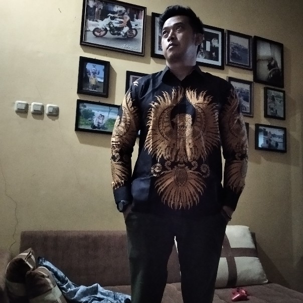 Ekslusif New Kemeja Batik Pria Lengan Panjang Kondangan Nikahan Kantor Reguler Fit