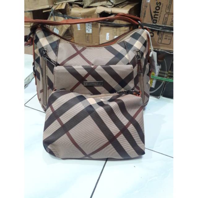 Tas wanita import burberry isi 2