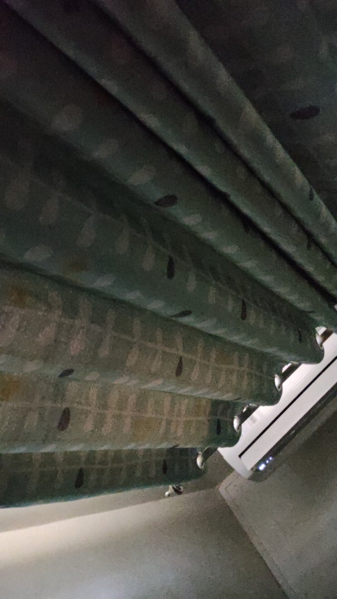 Gorden Blackout Blazer Pita Jendela Pintu Ukuran L100 X 200 12 Semokring (6 Gelembung) Murah