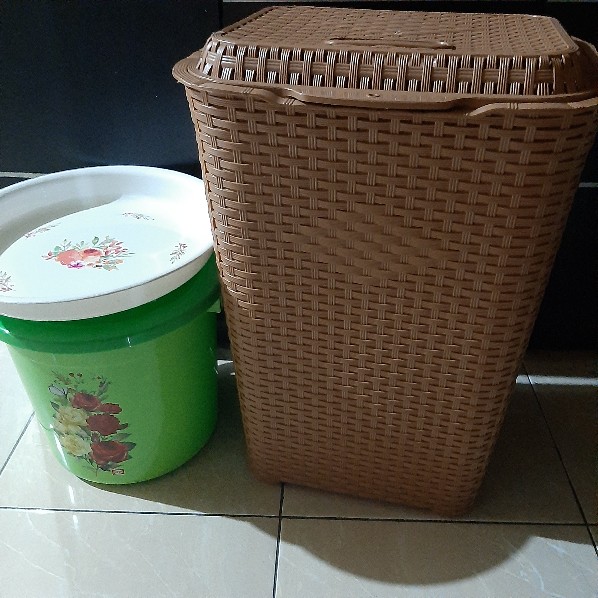 Nampan Plastik Bulet ( Diameter 34.5 Cm ) Biggy