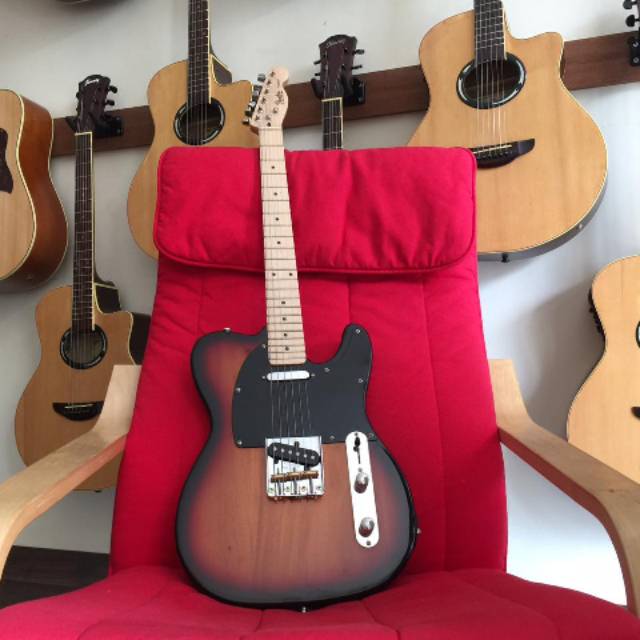 Gitar Fender Telecaster Sanbrust Piguart Hitam
