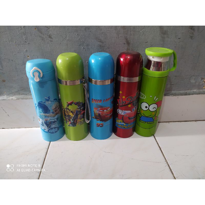 Termos air panas karakter