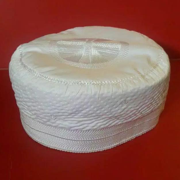 PECI SONGKOK KOPYAH KOPIAH BUGIS MADINAH PUTIH IMPORT SAUDI ARAB HAJI