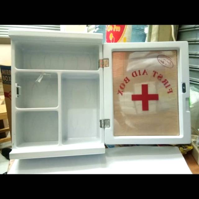 Kotak obat maspion/p3k mc-11/mirror box/first aid box mk-2