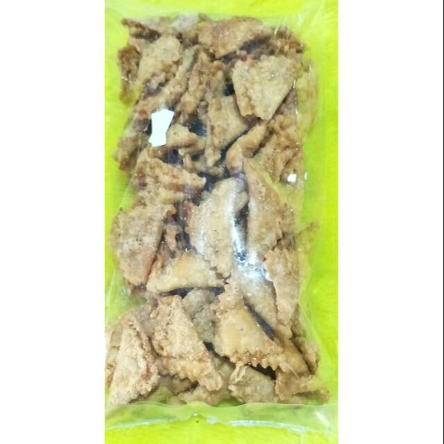 

Pastel lipat-400gr-gurih-crunch-jajanan murah-cemilan enak