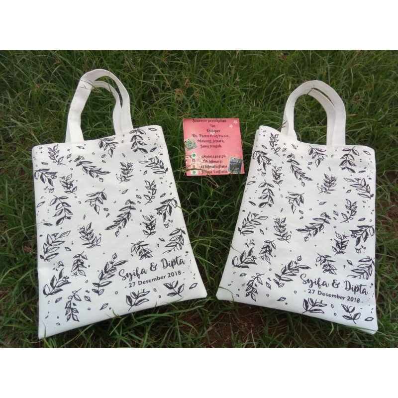 

souvenir murah totebag spunbond uk 30*22