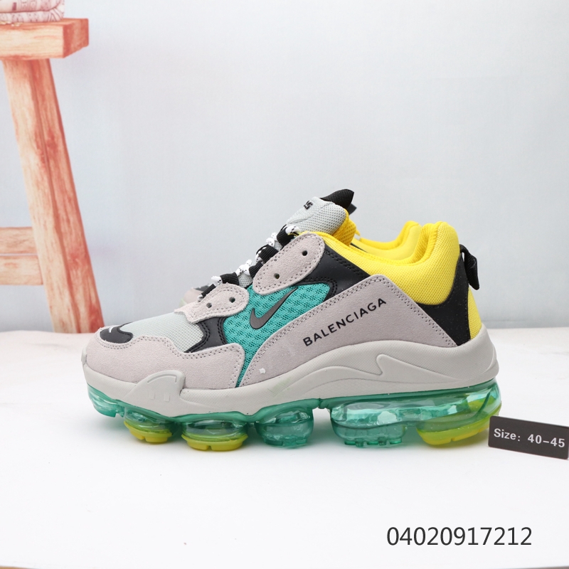 balenciaga triple s vapormax