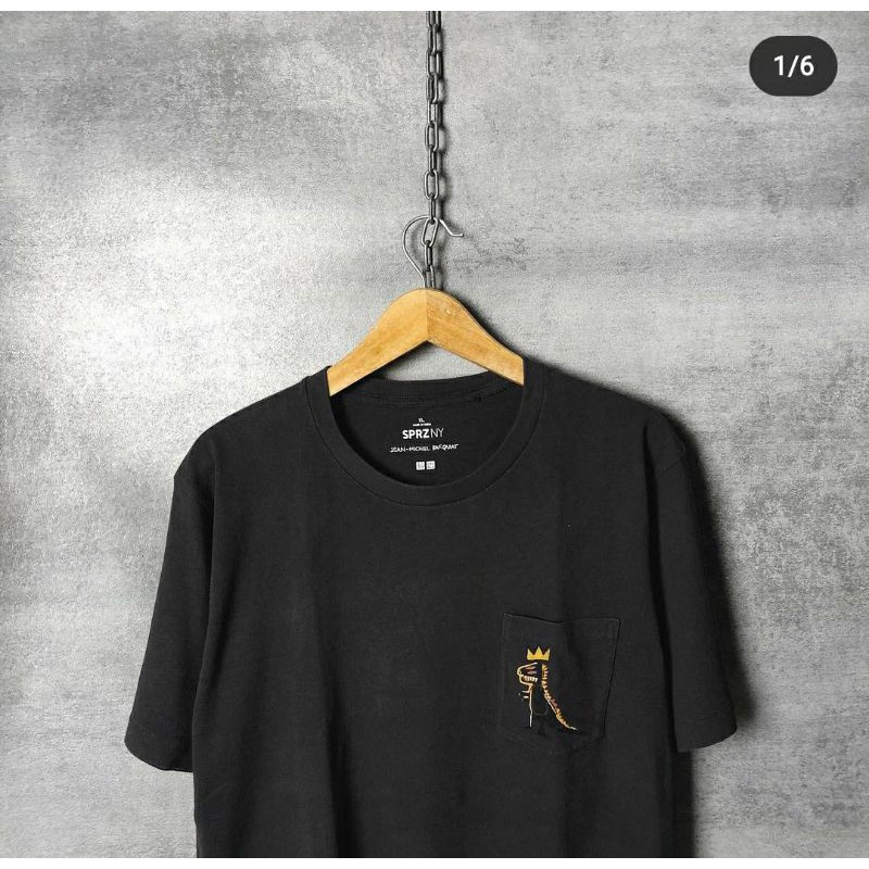 Kaos Uniqlo X JMB pocket tshirt