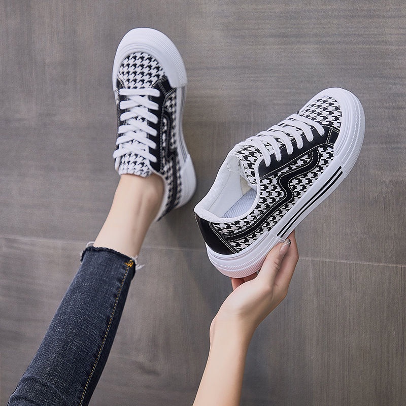 M Footwear Eun Ru - Sepatu Sneakers Wanita Casual