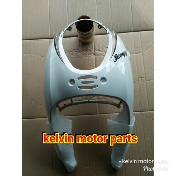 Cover tameng depan scoopy karbu warna putih plus striping