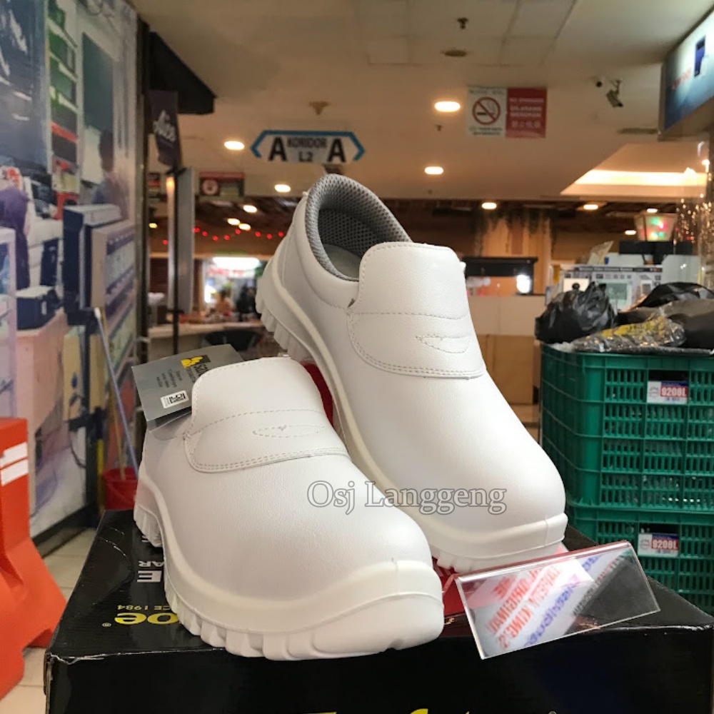 Sepatu Kerja Safety Kitchen chef Slop Putih  / sepatu Safetoe Draco Slop Putih