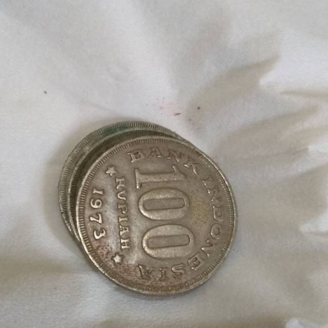 Uang Rp 100