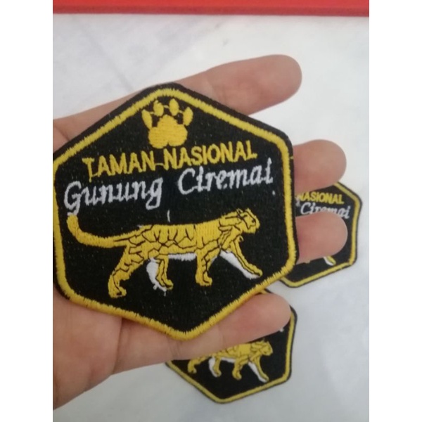 Emblem Taman Nasinal Gunung Ciremai