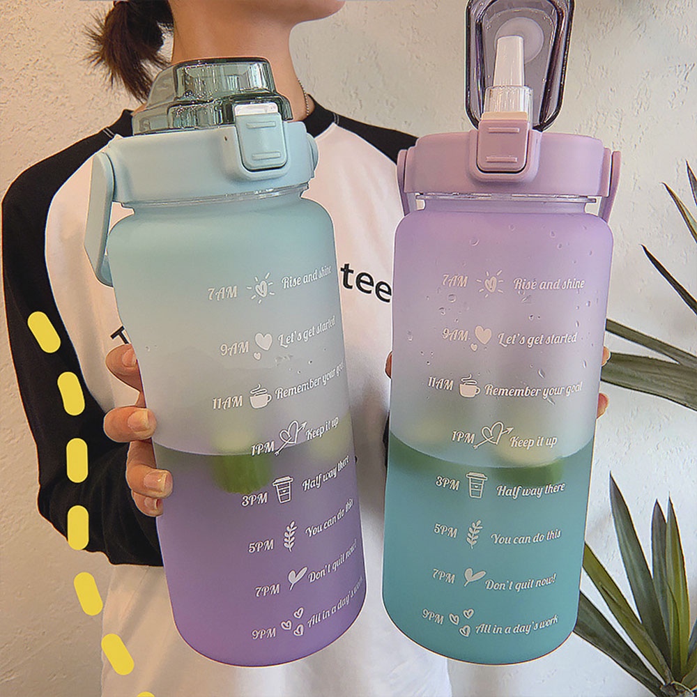 【COD Tangding】2000ml Sports Cup Female Summer Large Capacity with Straw Plastic Cup Portable High Appearance Large Gradient Cup