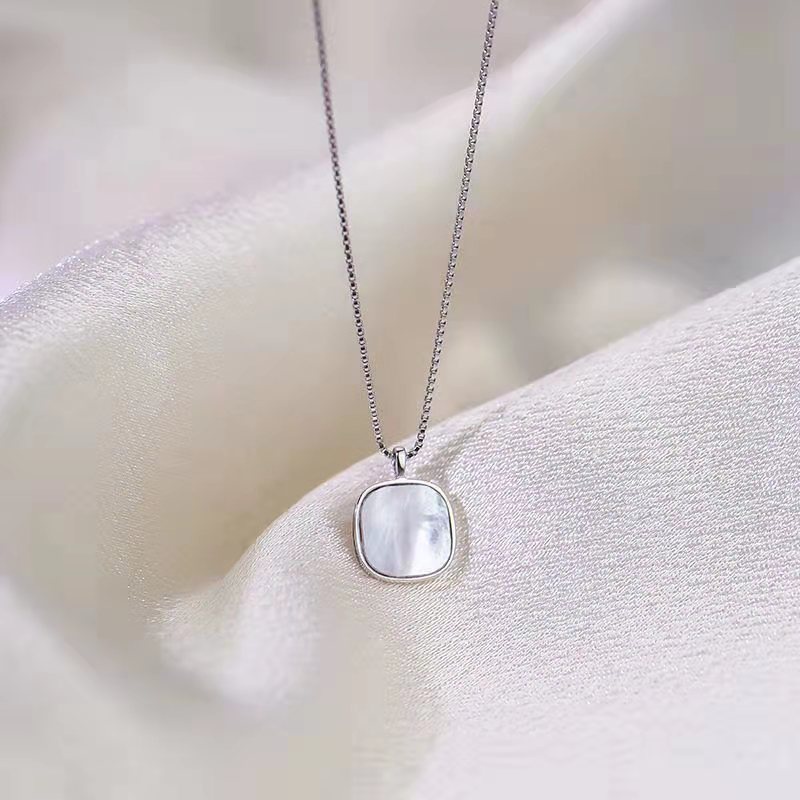 Kalung KL104 Perak / Silver S925 Premium Fashion Wanita Kalung unik Lucu Keren/ Deluna / BB