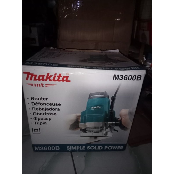 Router Makita M3600B