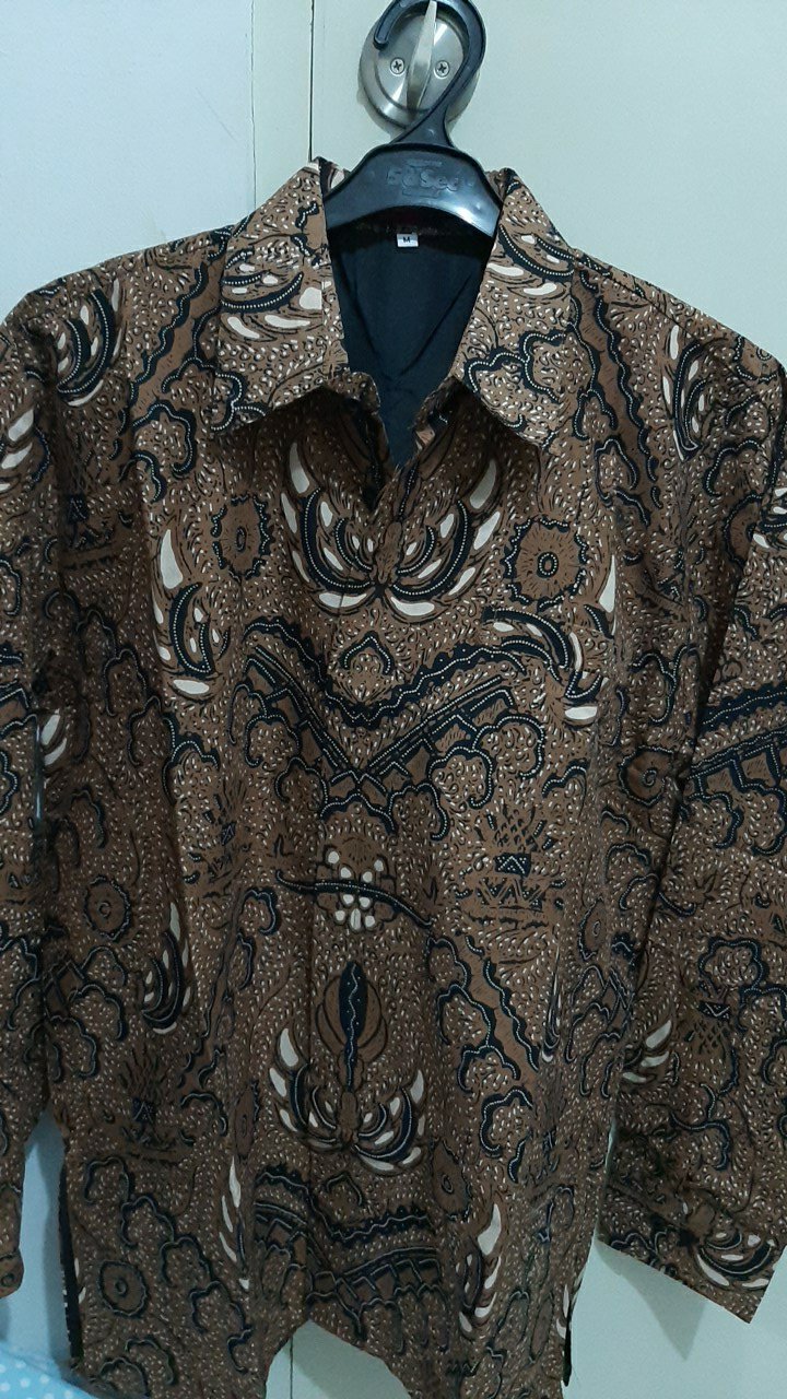 Saptha Kemeja Batik Pria Batik Solo Kemeja Pria Lengan Panjang Batik Pria Eksklusif Ori By Kanaya
