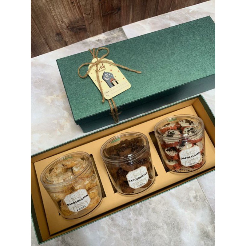 

HAMPERS PARCEL PAKET HADIAH IDUL FITRI LEBARAN 2021