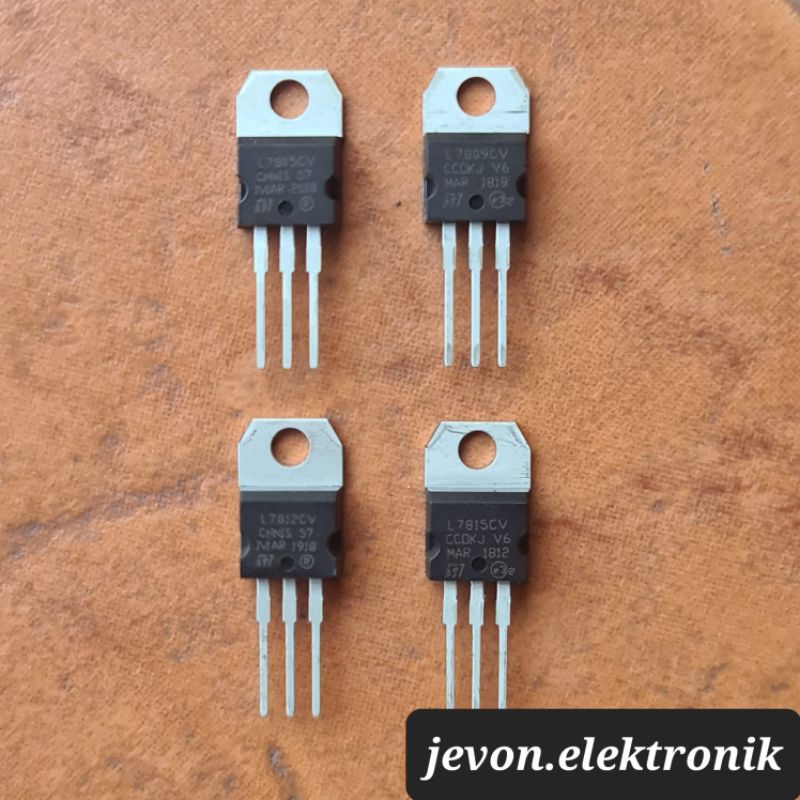 IC L7805 L7808 L7809 L7812 L7815 II Transistor L7805CV L7809CV L7812CV L7815CV Voltage Regulator DIP L 7805 7808 7809 7812 7815 CV V6 S7 MAR 1812 1818 1918 2018