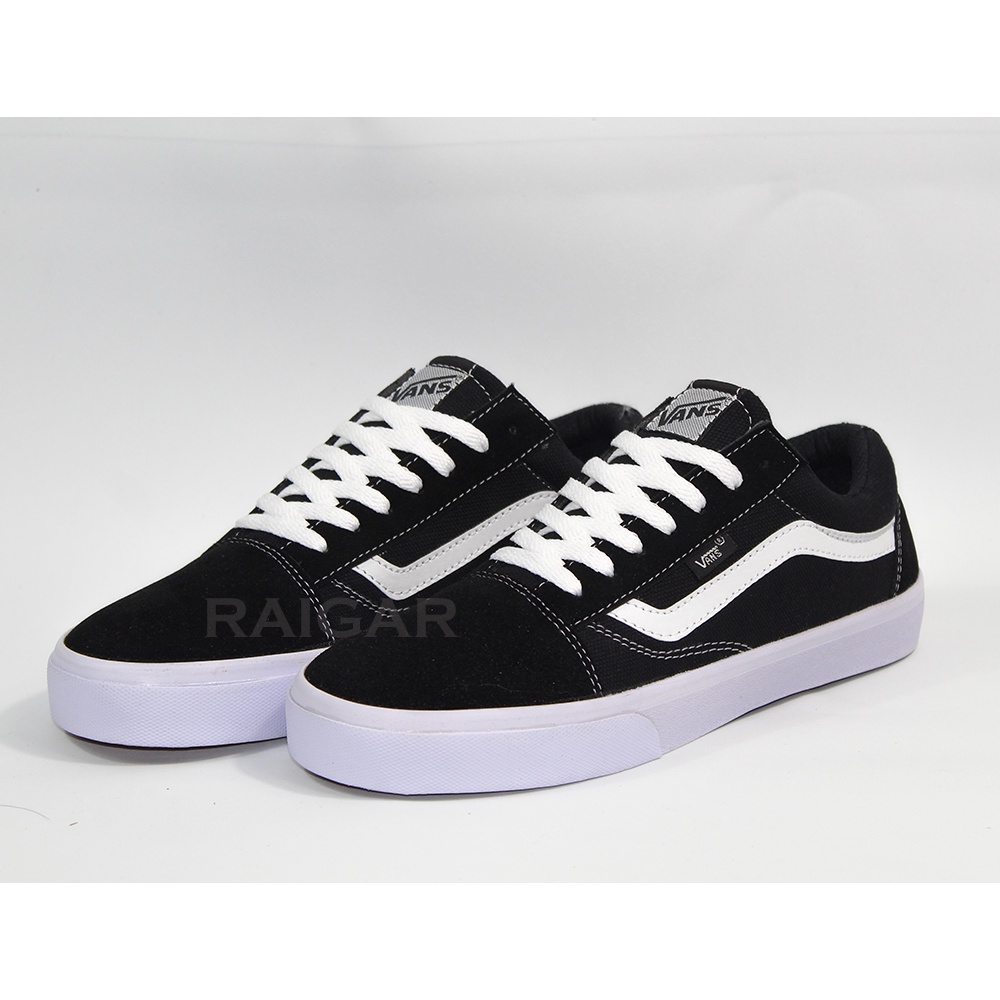 Sepatu Vans Pria Old Skool Polos Hitam Sneakers Wanita Casual Canvas Ven Sekolah Cowok Murah Buat Gaya Terbaru 2022