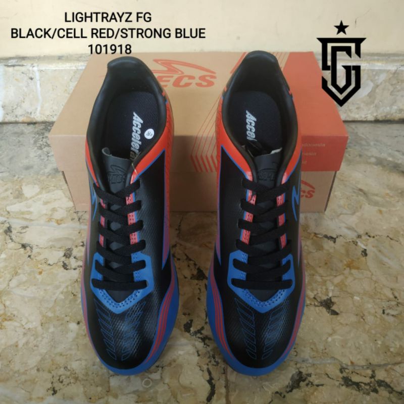 Sepatu Sepak Bola Specs Lightrayz FG