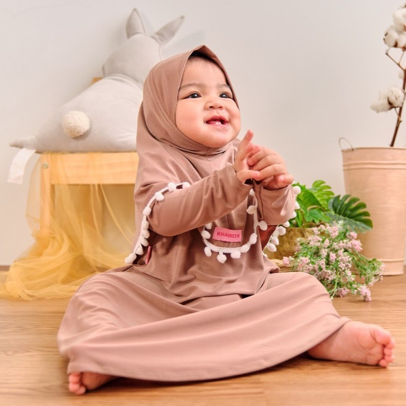 Gamis Bayi Newborn Khaireen / Gamis Bayi Perempuan Pompom Cantik / Gamis Anak Perempuan