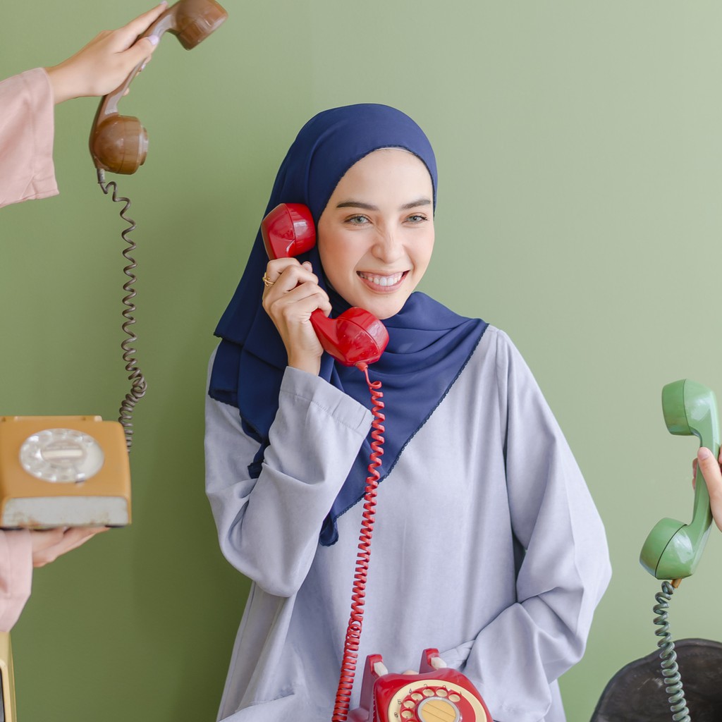 Lozy Hijab - Embroidery Signature Shawl Series 2 ( Pashmina Bordir Lozy x Hamidah )-Navy