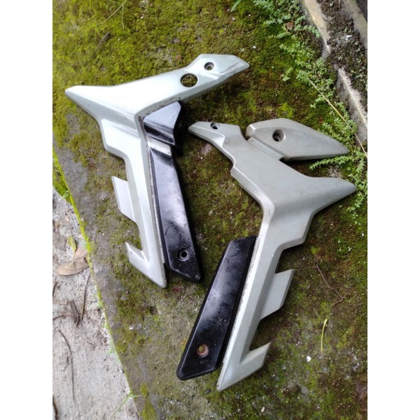 body cover pivot pivot honda cs 1 one