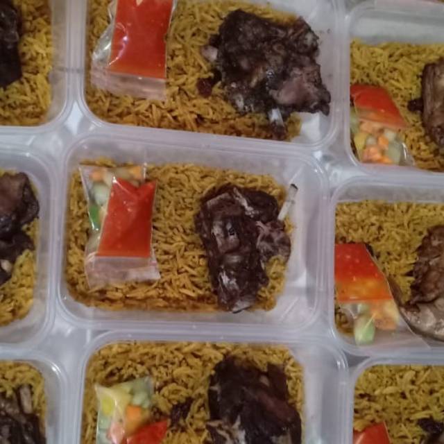 

Nasi kebuli ayam,kambing