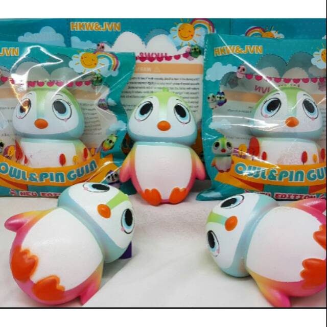 RAINBOW PENGUIN SQUISHY
