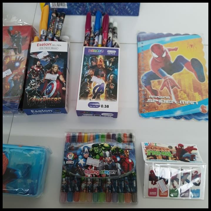 

Paket Alat Tulis Avengers Mega Set