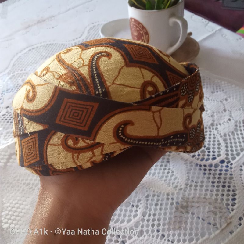 blangkon anak batik kecil