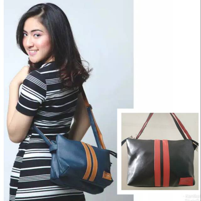 Slingbag Hitam List Merah by Elaine Paris