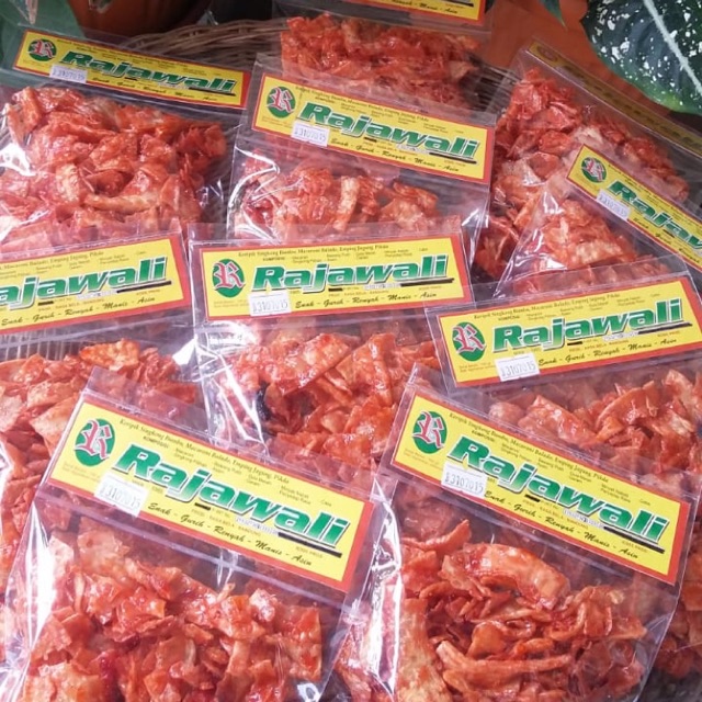 

KRIPIK PEDAS RAJAWALI