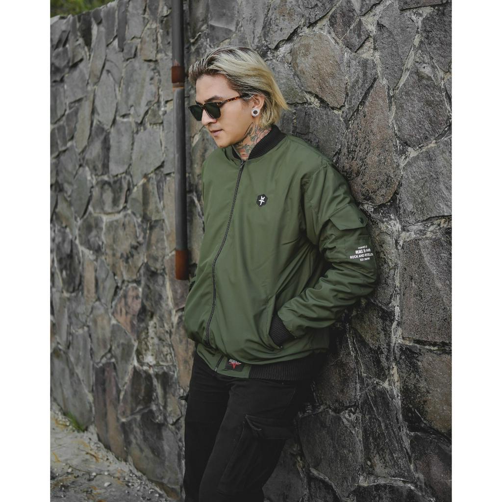 [SIAP KIRIM] Jaket Parasut Pria Jaket Bomber REBELION Casual Pria Wanita Waterproof