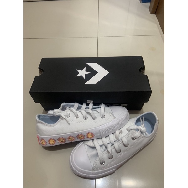 SepatuConverse (Dijual Karena Salah Beli)