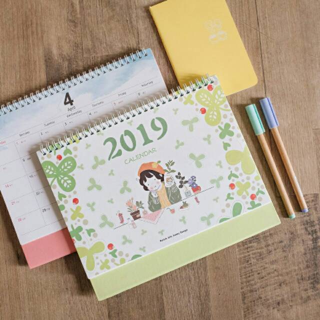 

Flower Girl 2019 Desk Calendar