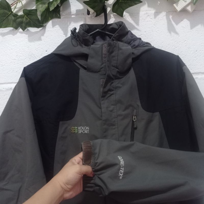 Jaket Second KOLON Sport Goretex Size XL Original Thrifting Outdoor Waterproof