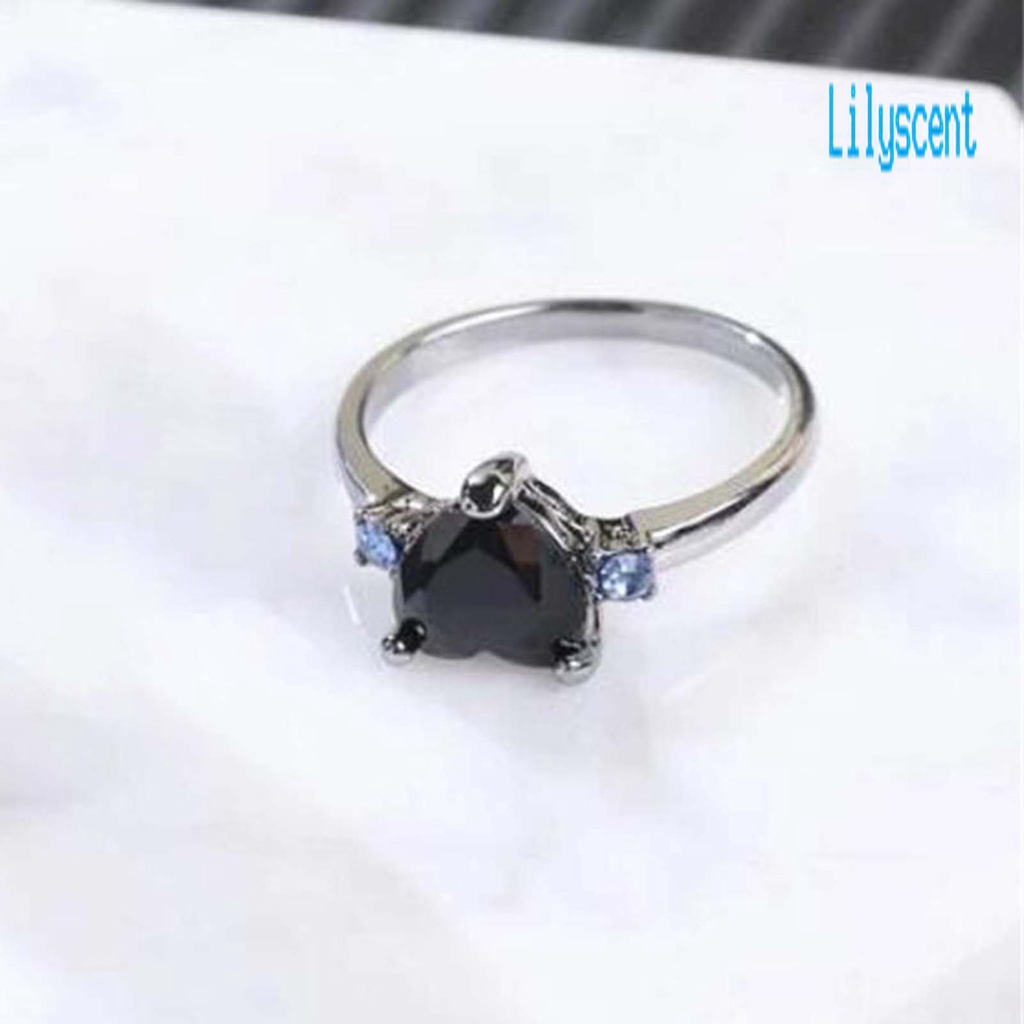 2pcs / Set Cincin Bahan Alloy Permukaan Halus Aksen Batu Permata Imitasi Bentuk Hati Untuk Pasangan