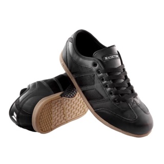 macbeth shoes black