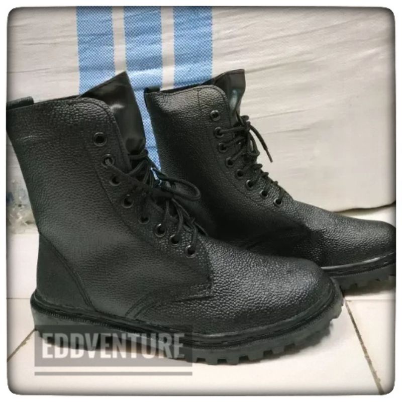 COD / SEPATU BOOTS / SEPATU PDL KULIT JERUK / SEPATU BOOTS TNI / SEPATU BOOTS SECURITY / SEPATU BOOTS LINMAS / SEPATU BOOTS SATPAM / SEPATU BOOTS HANSIP / SEPATU BOOTS HITAM / SEPATU BOOTS KULIT / SEPATU PDL POL PP / SEPATU SATPOLPP / BOOTS SATPOLPP / BUT