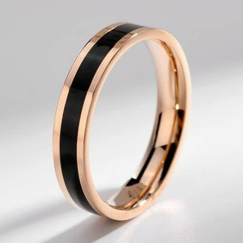 4s Grosir Solo || Cincin Titanium Black List Gold || Cincin Titanium Anti Karat dan Luntur || Cincin