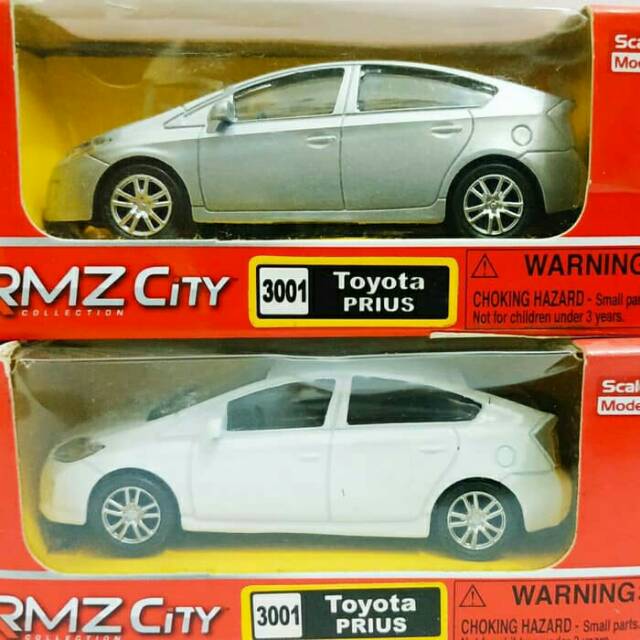 toyota prius diecast