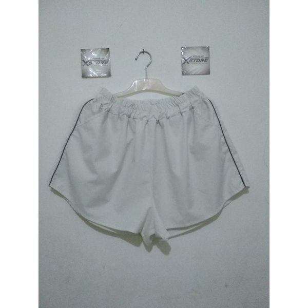 Celana sport pendek olahraga cewek PL thrift Preloved