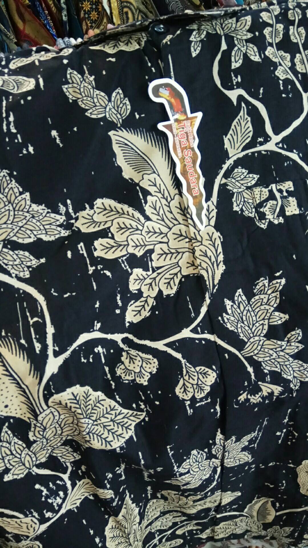 Batik Tiga Saudara/batik Solo