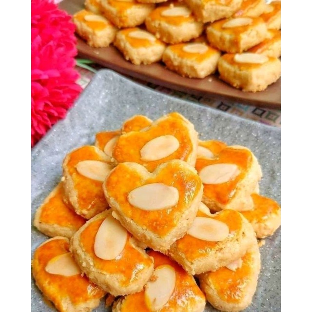 

KUE KACANG TOPING GOOD