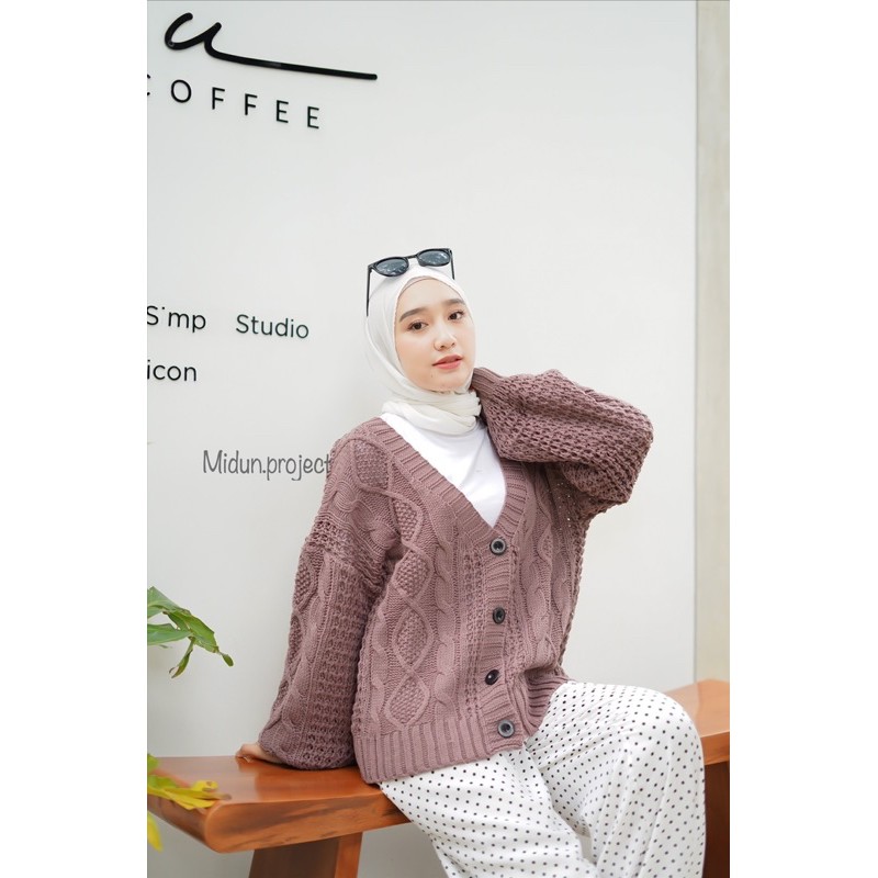 AMARA CABLE CARDY | midun.project