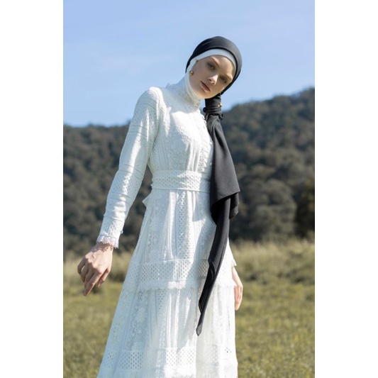 Preloved Olivia Dress by Ainayya ID size M LD upto 98 Panjang 135cm Raya Collection
