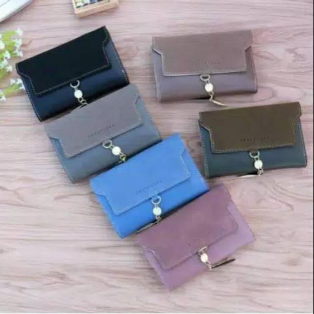 DOMPET PRETTYZYS CARAMEL MEDIUM