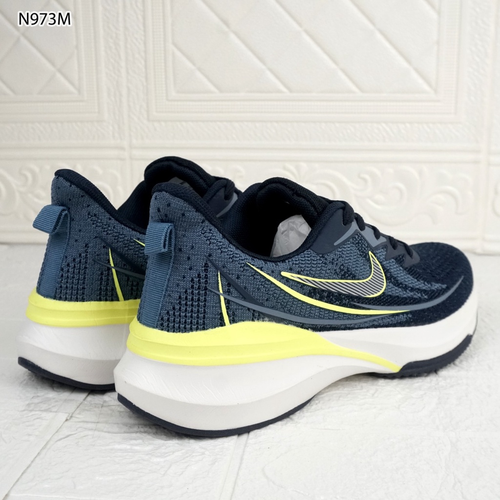 SEPATU COWOK NK AIR ZOOM N973M